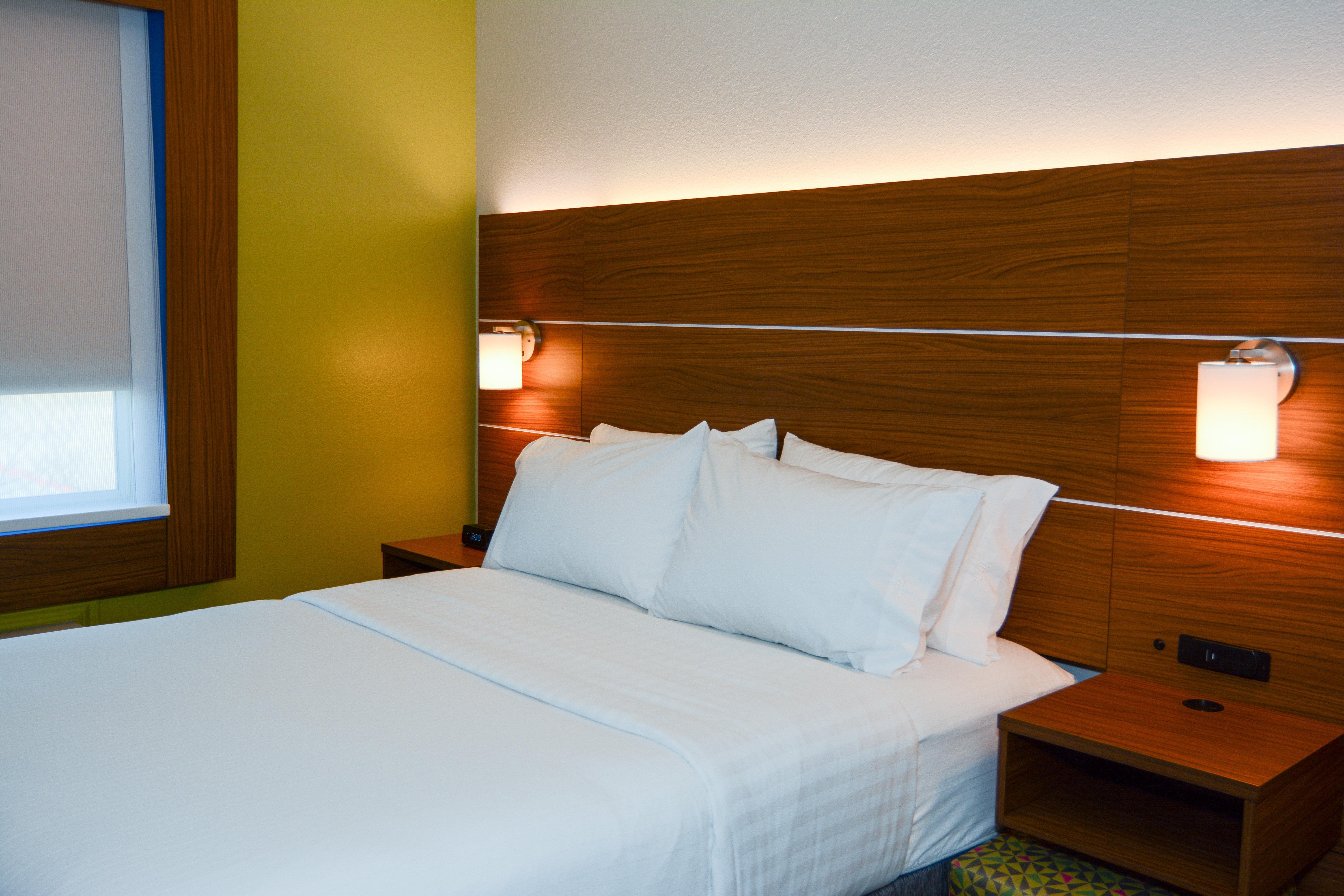 Holiday Inn Express Hotel & Suites New Boston By Ihg Exterior photo